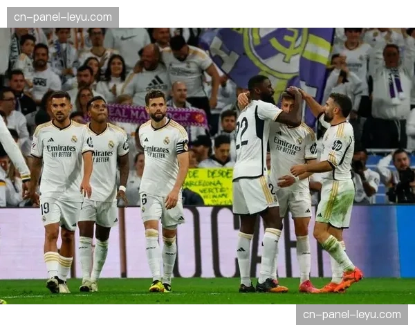 皇马公布欧冠1-4决赛次回合大名单,楚阿梅尼停赛,卡马文加复出 皇马公布欧冠1-4决赛次回合大名单,楚阿梅尼停赛,卡马文加复出