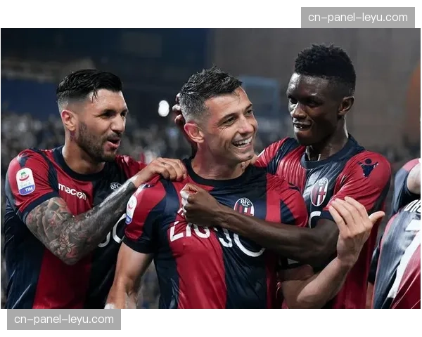 博洛尼亚vs罗马，比赛第51分钟，齐尔克泽回撤组织，助攻弗格森远射破门。